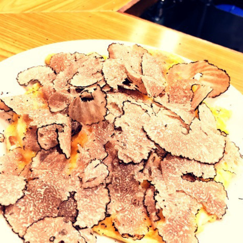 サマートリュフのオムレツ(メゼババ )