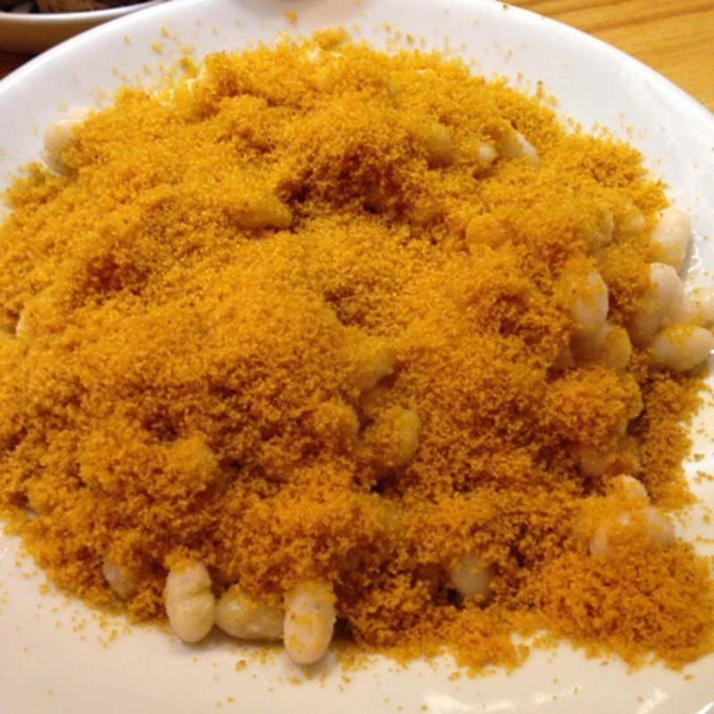 白インゲンにたっぷりとからすみ(メゼババ )