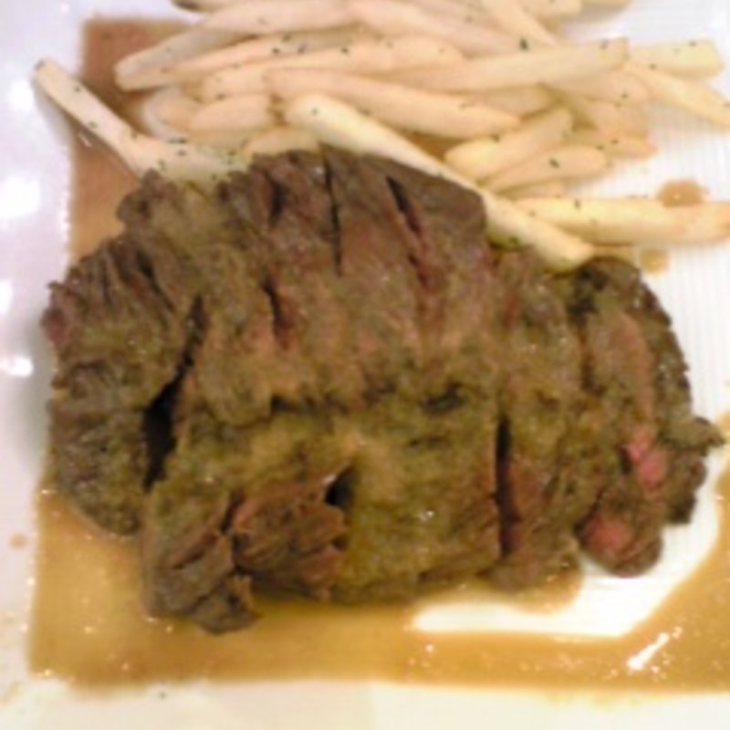 牛肉とポテトフライ(メゾンカイザー コレド日本橋)