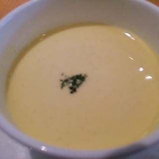 冷製スープ(メゾン・ド・プルミエ 渋谷ヒカリエシンクス店)