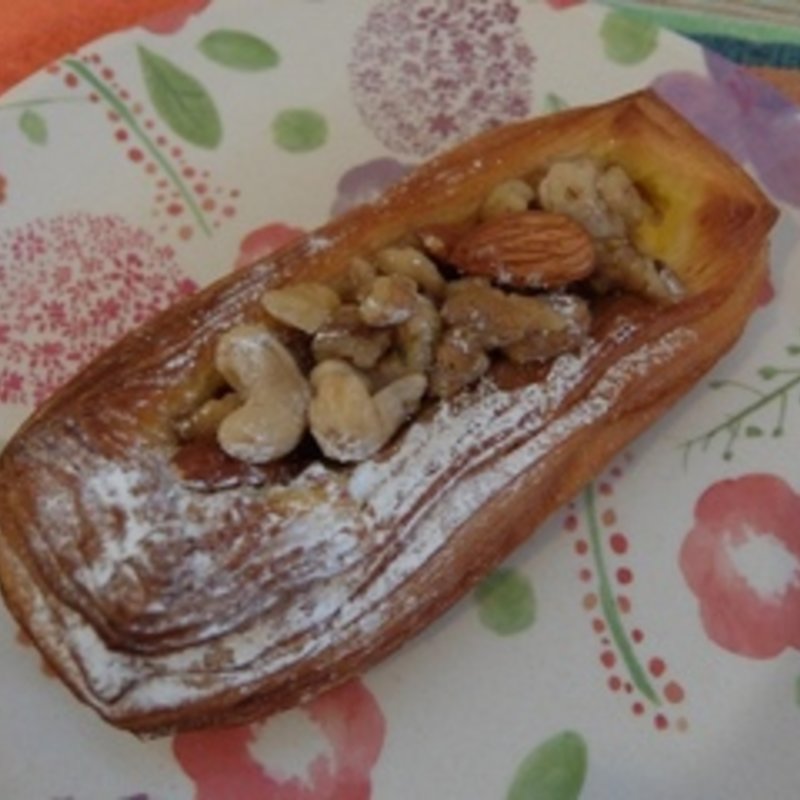 ナッツデニッシュ(メゾンカイザー)