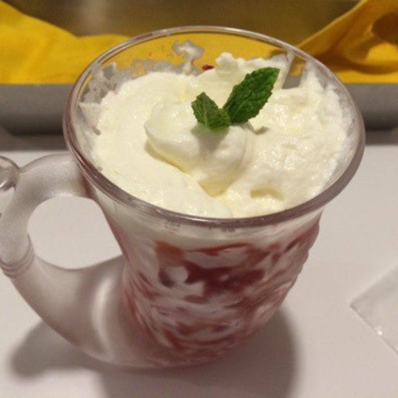 大人のスイーツバー削りイチゴ練乳がけ(メルカート デ サッポロ)