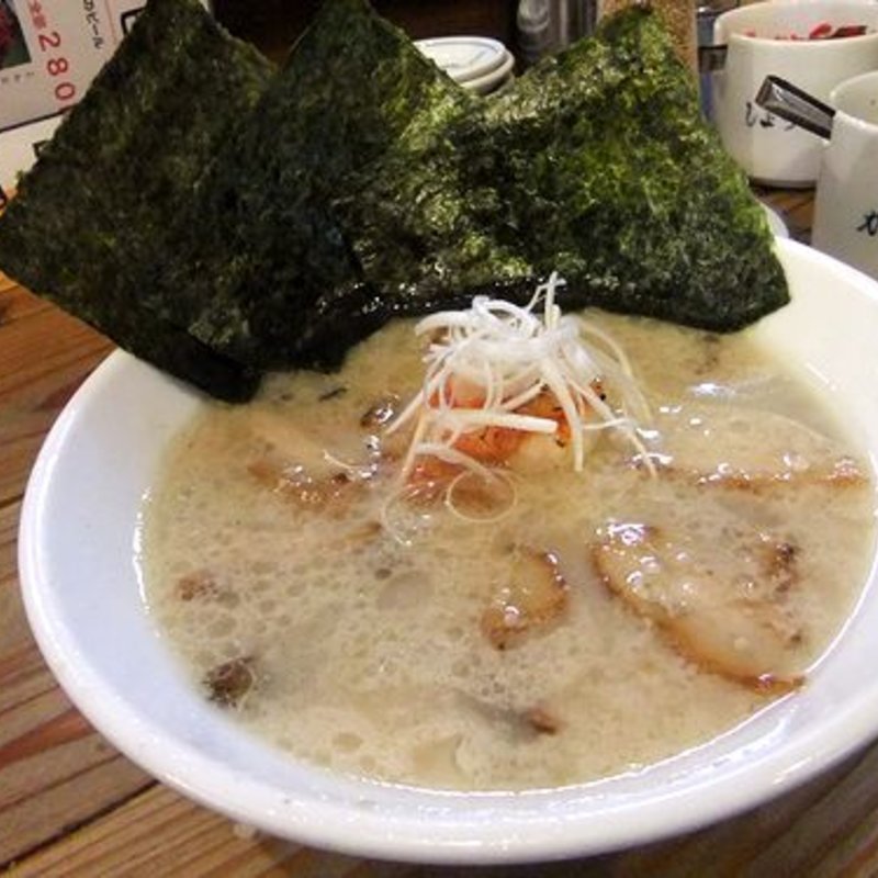 海老チリチャーシュー麺　二階建スペシャル(めんくいや )