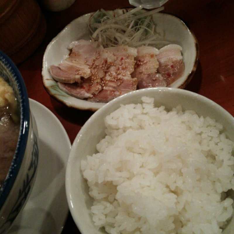 辛い豚カルビご飯(めんや福助 )