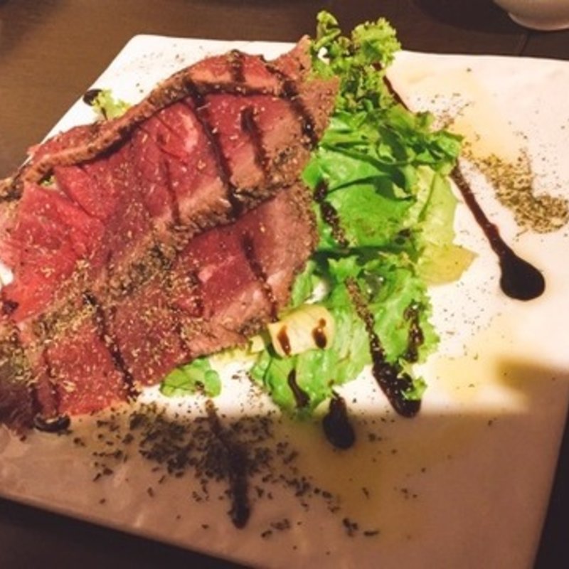 燻製ローストビーフ(モクモク （MOCMOC）)