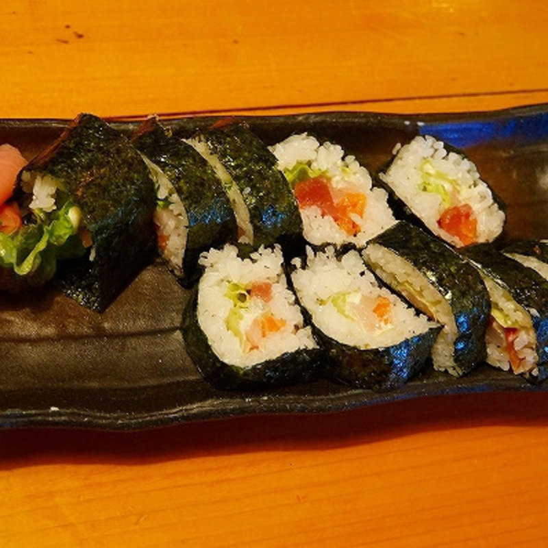 サラダ巻き(もちもちうどんの巌流島)