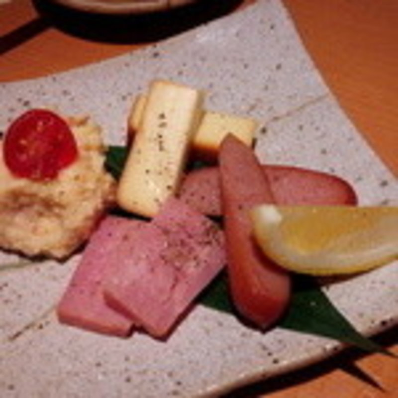 燻製ポテトサラダと燻製3種盛りあわせ(もっくん )