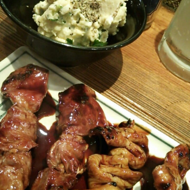 ハツ（2本）(もつ焼 大統領 支店)