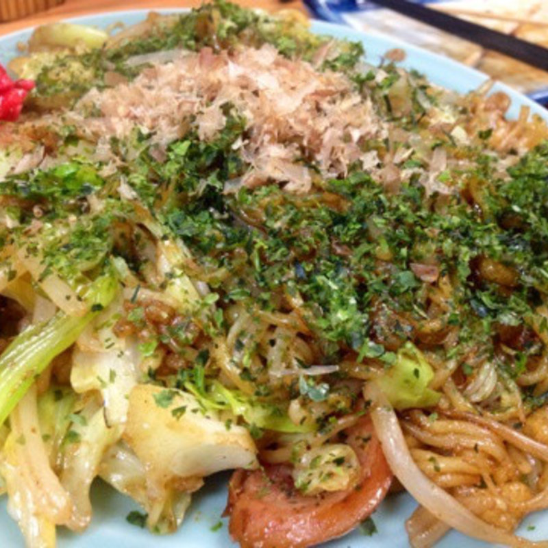 焼きそば(もつ焼きおざわ)