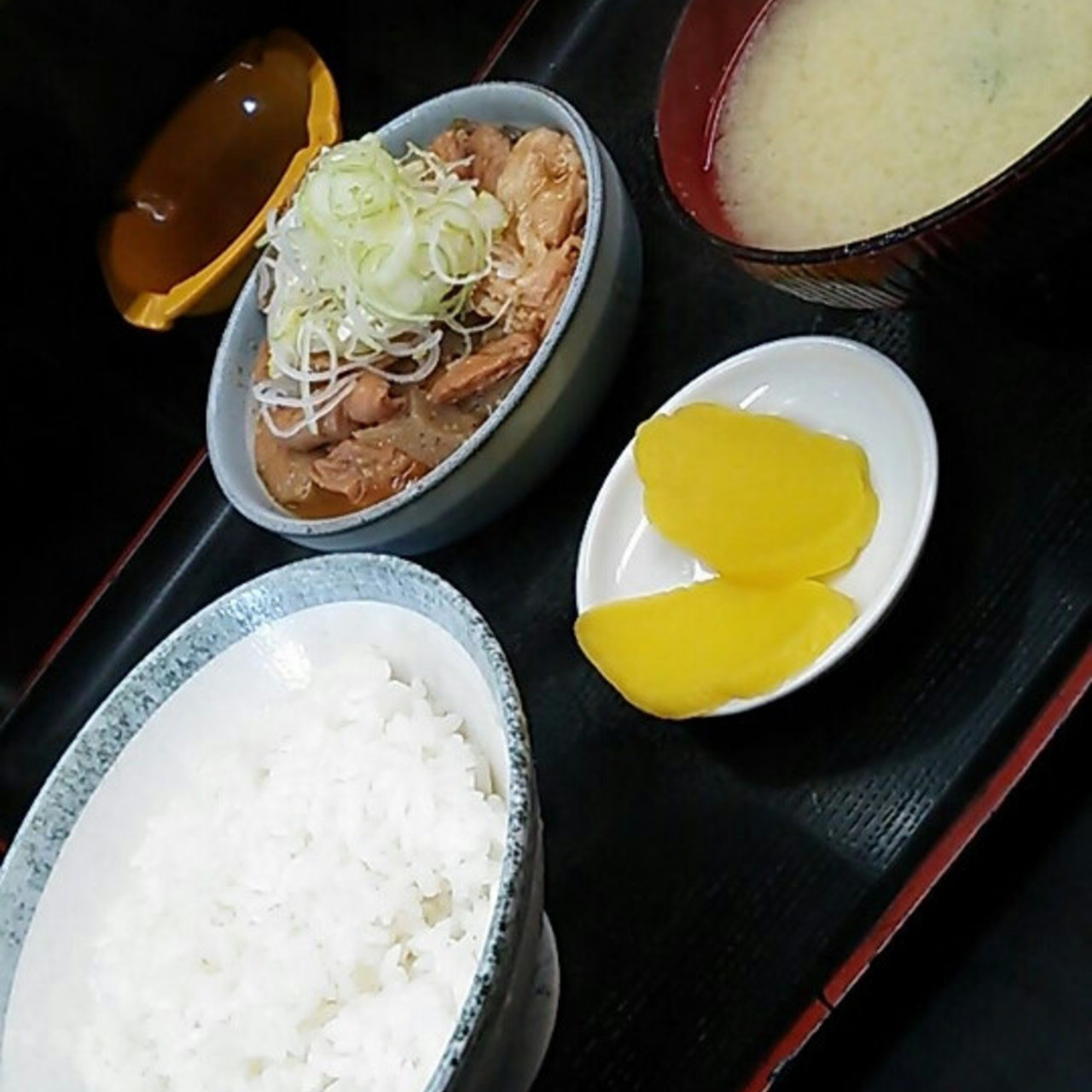 もつ煮込み定食 もつ煮 太郎 うわさの太郎 の口コミ一覧 おいしい一皿が集まるグルメコミュニティサービス Sarah