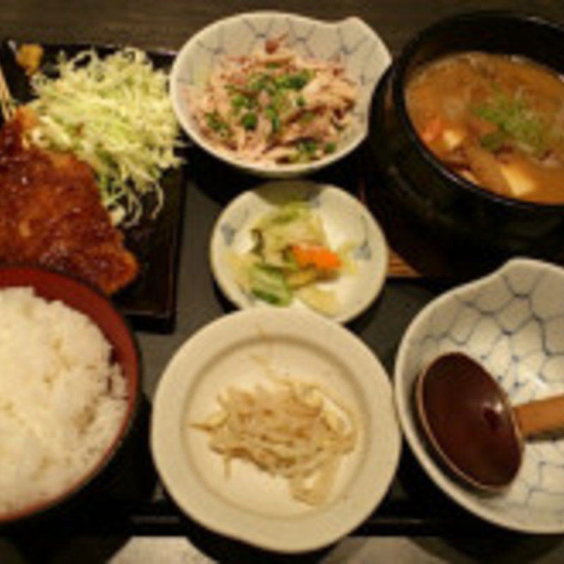 もつ福定食(もつ福 分家 川崎店)