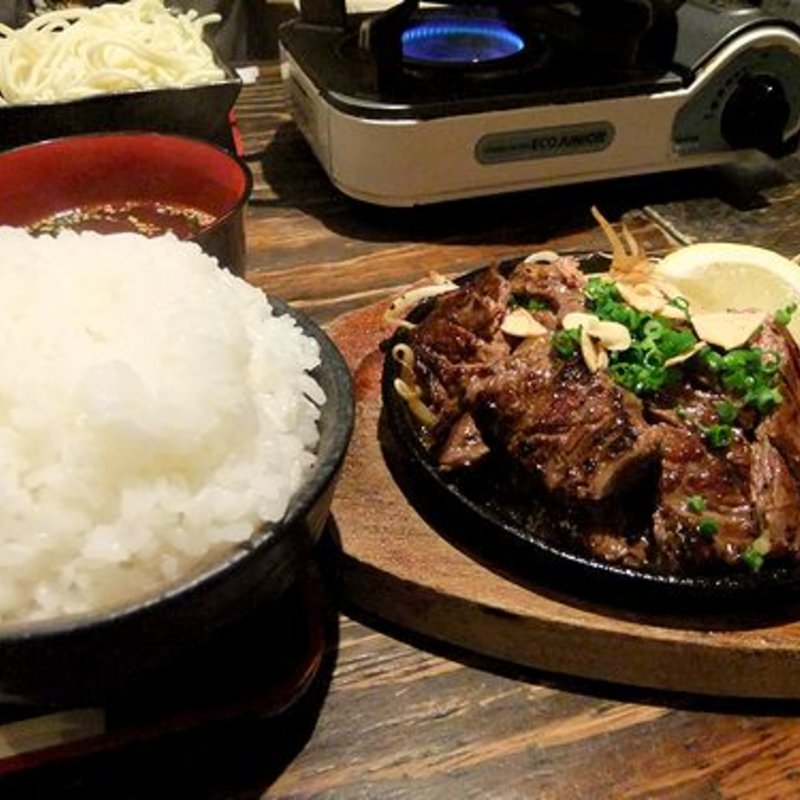 チョキチョキハラミステーキ定食(博多もつ鍋 おおやま 博多デイトス店)