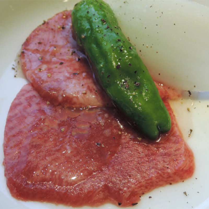 牛タン(もとぶ牧場　那覇店)