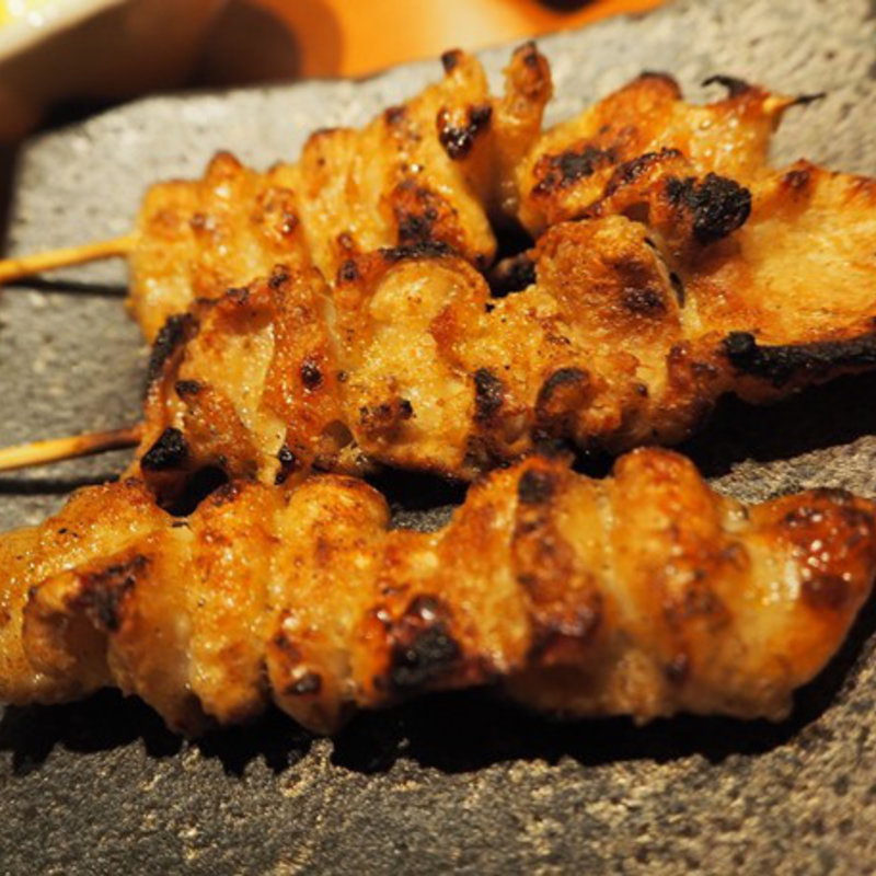 皮　カレー味(炭火焼鳥 ももたろう 麻布十番店)