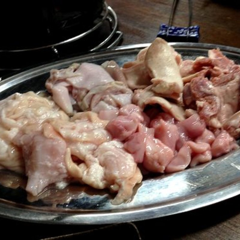 豚盛合せ(もりもりホルモン)