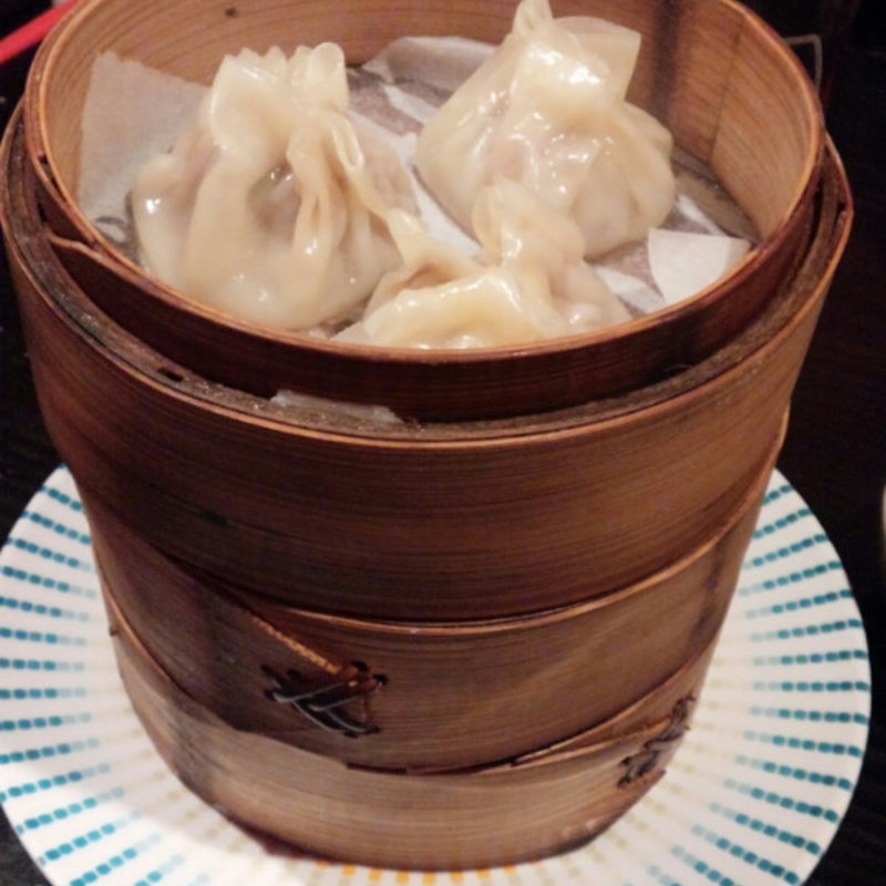 羊のポーズ(モンゴリアン・チャイニーズ BAO)