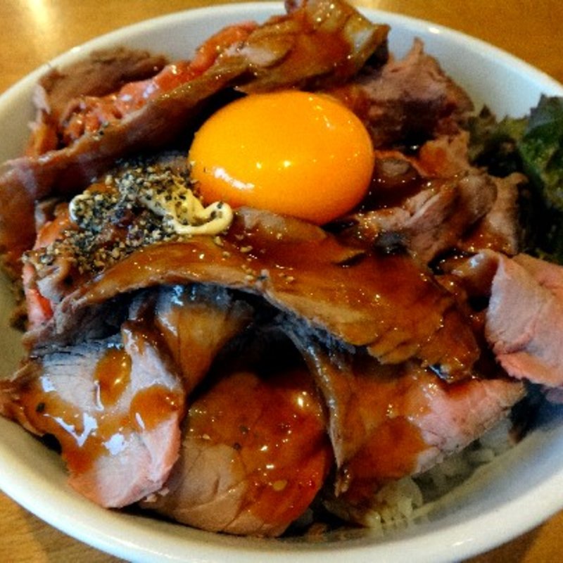 ローストビーフ丼(ヤエン グリル （Yayen Grill）)