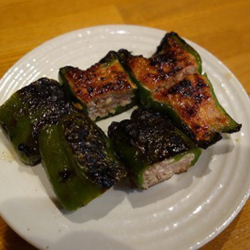 肉詰ピーマン焼き(やきとり ｢ぐるまん｣)