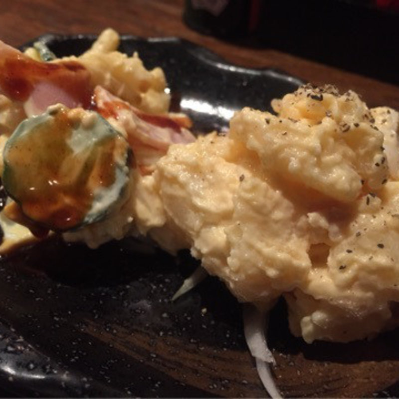 ポテサラ、マカロニサラダのあいもり(やきとり 鶴田)