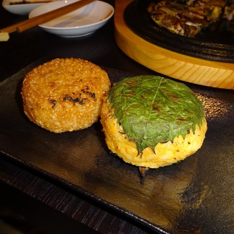 焼きおにぎり(やきとりFUSION居酒屋 海)