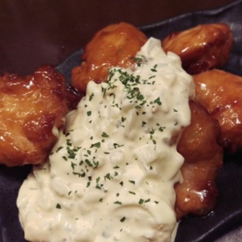 自家製タルタルと黒酢だれのチキン南蛮(やきとり家 すみれ 高田馬場店)