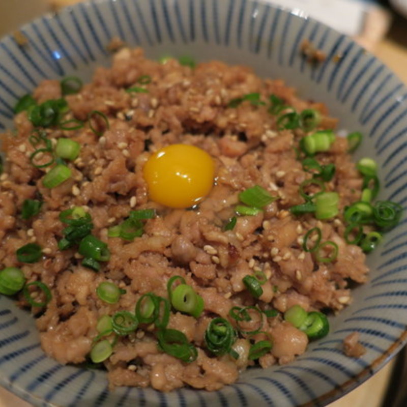 そぼろ丼(小)(鶏慶)