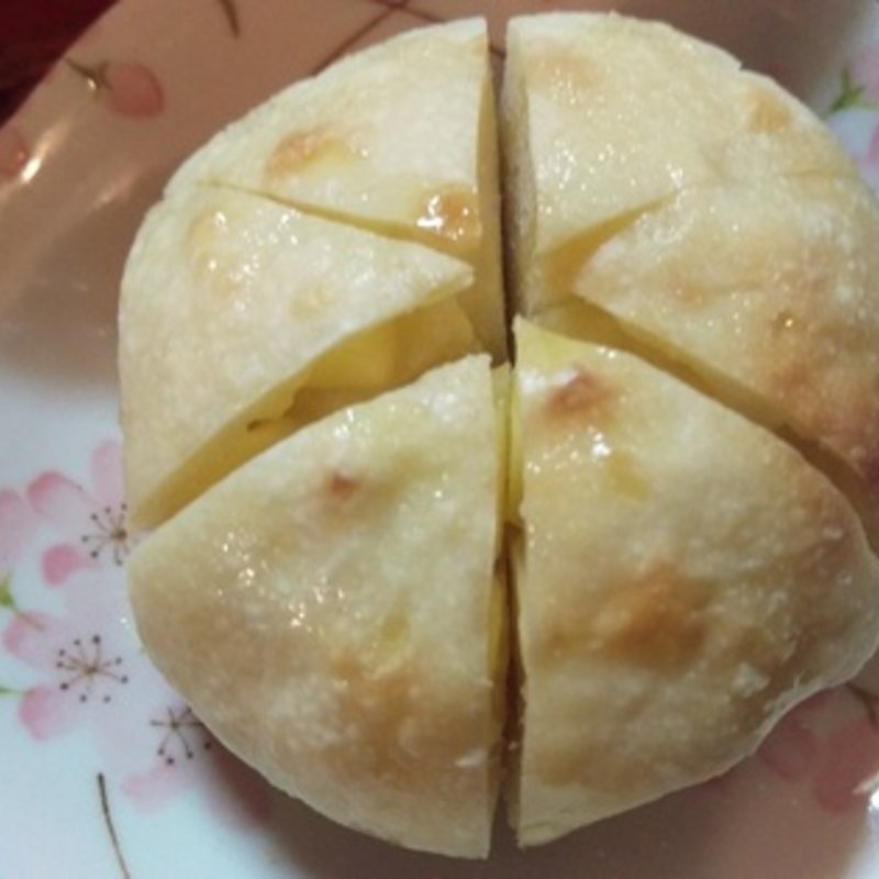 チーズパン(浦野屋 やきとんてるてる)