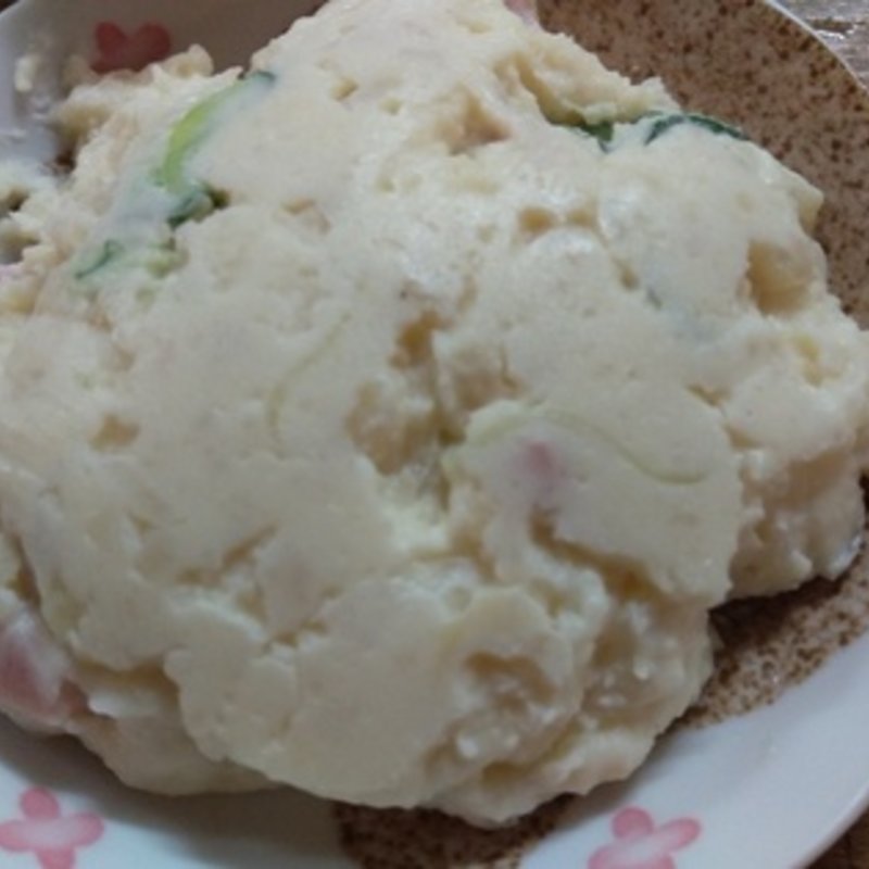 ポテサラ(浦野屋 やきとんてるてる)