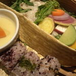 蒸し野菜と蒸し豚のハリハリ(やさい家めい ルミネ横浜店)