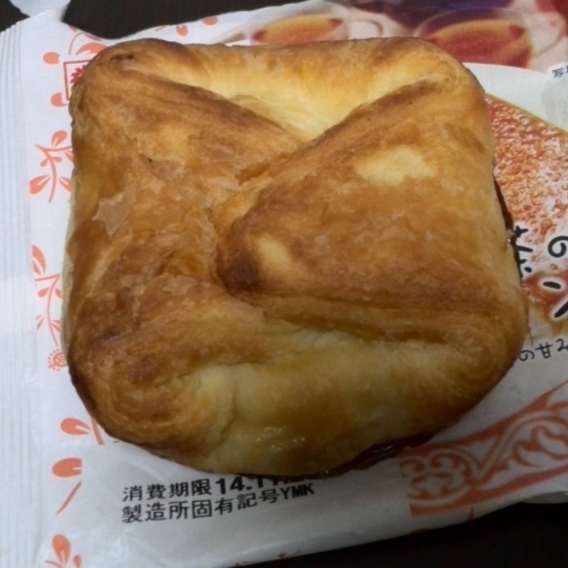 リンゴと紅茶とのクイニーアマン(ヤマザキ製パン)