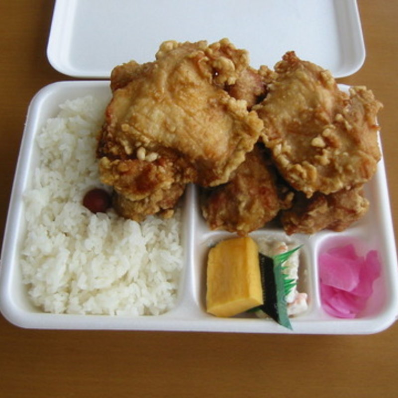 ザンギ弁当(ヤムヤム)