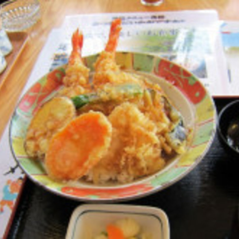 ジャンボ天丼(やわら亭 （やわらてい）)