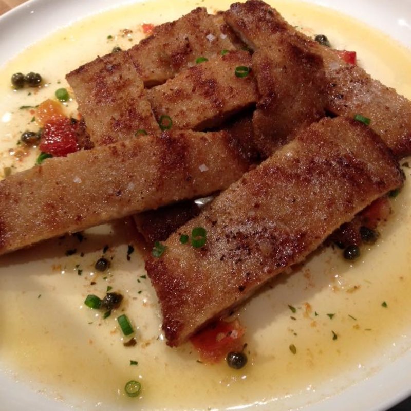 子牛のカツレツ(ユーゴ・デノワイエ 恵比寿店 （HUGO DESNOYER）)