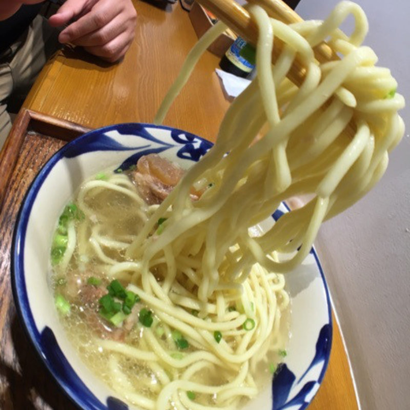 八重山そば(ゆうなパーラー)