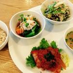 ごはんプレート(ゆっくりとカフェ )