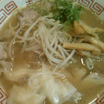 チャーシューワンタン麺(小)
