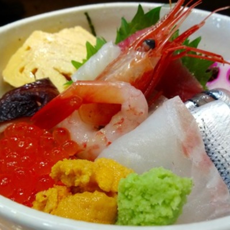 おまかせちらし(よろい寿司 本郷台駅前店)