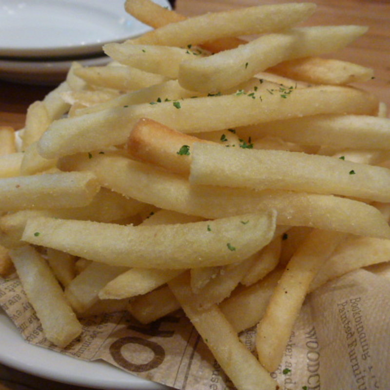大人のフライドポテト(和 INBAR ヨンパチ食堂)