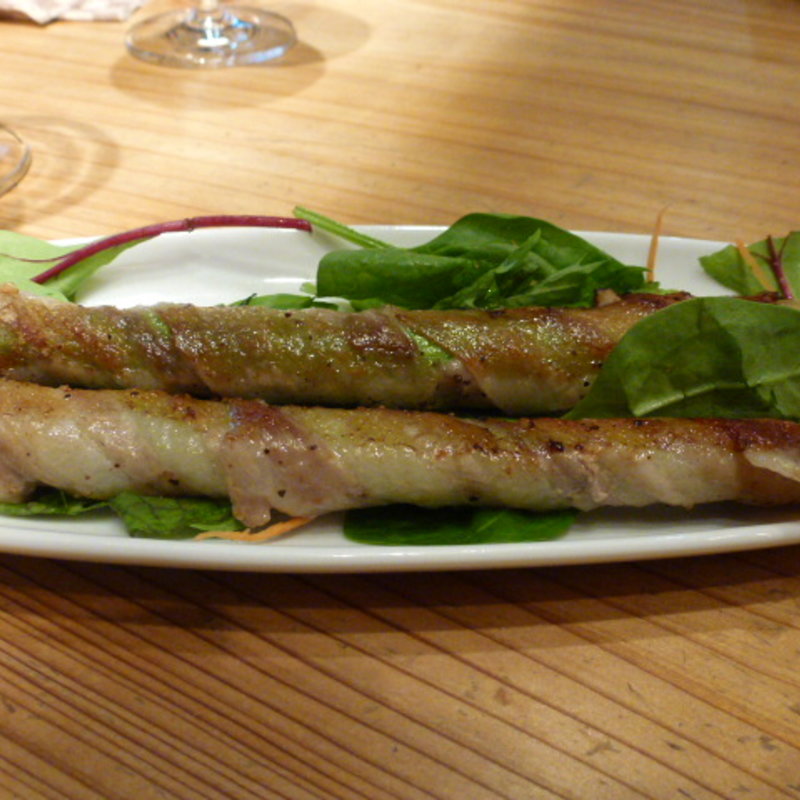 豚肉のアスパラ巻(和 INBAR ヨンパチ食堂)