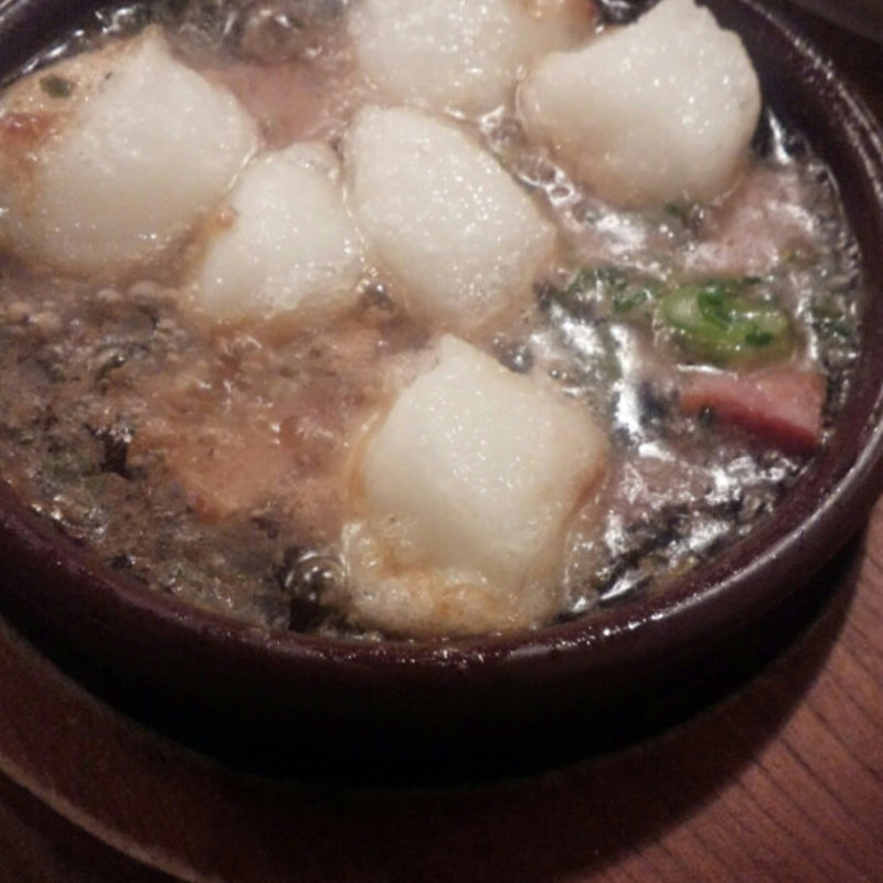 おもちとベーコンのアヒージョ(ラ ココリコ 上野本店)