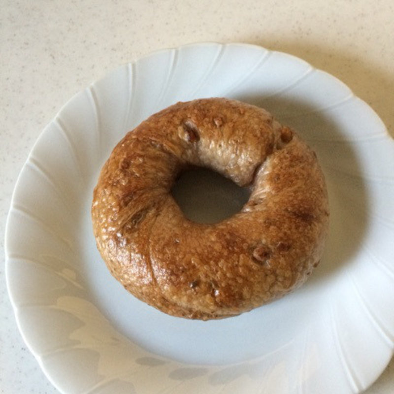 くるみベーグル(ラ ブランジュリ カロン （la Boulangerie CALON）)