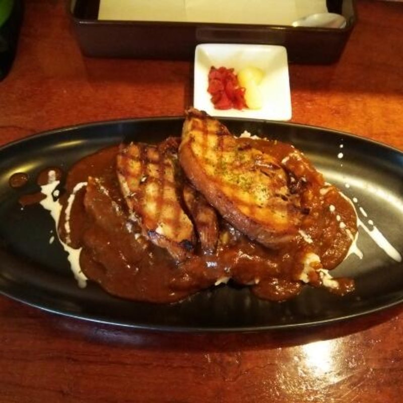 豚の角煮の網焼きステーキカレー(ラ・リーモ )