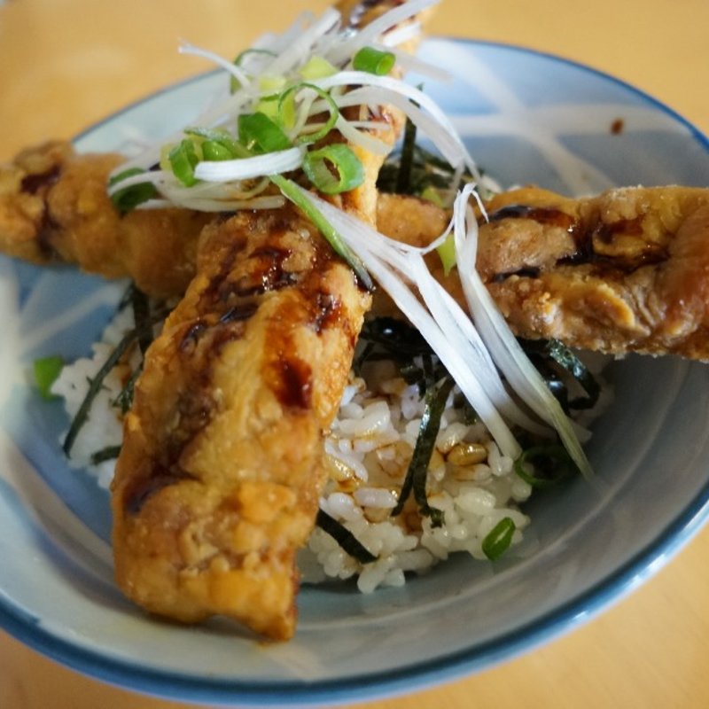 からあげ丼(らーめん　こもり家 )