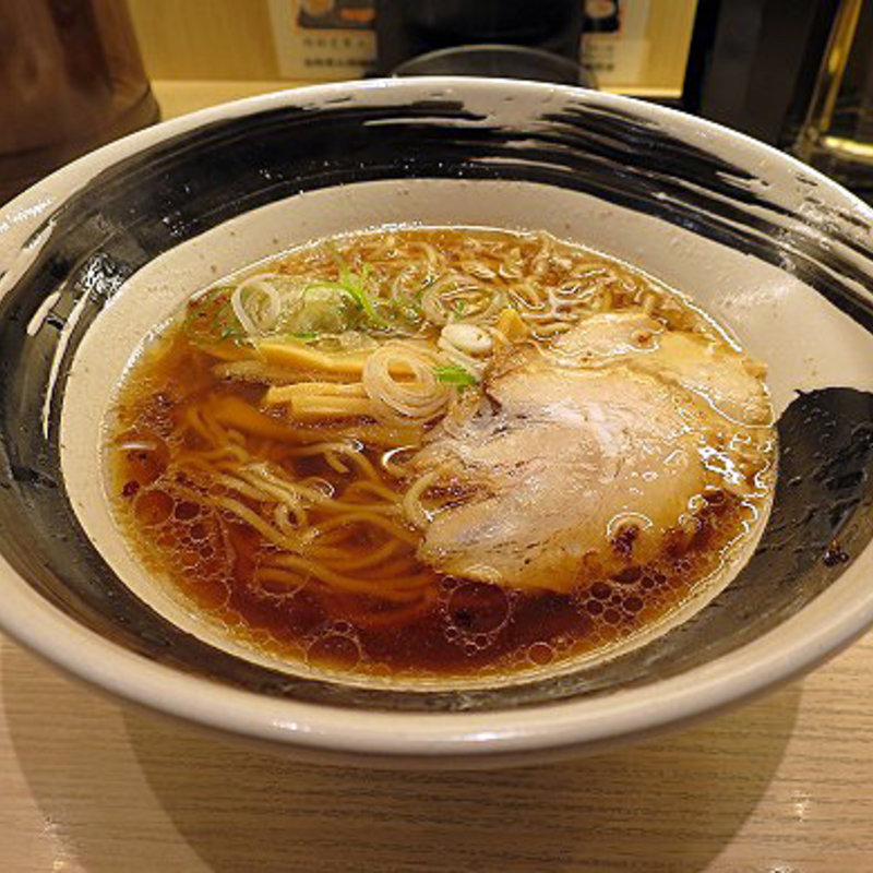 朝らーめん（醤油）(らーめん しおじ)