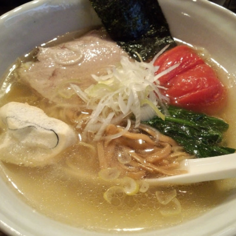 塩ラーメン＋焼きトマト(ラーメンチキュウ)