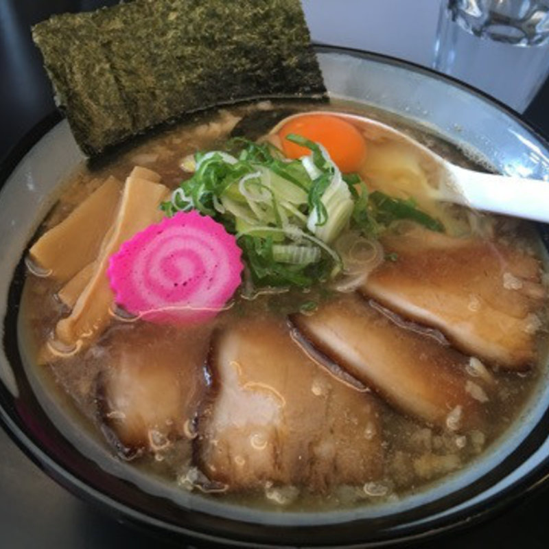 肉煮干し月見中華そば  醤油(ラーメン ツバメ )