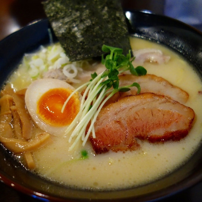 濃厚鶏だし塩ラーメン（特製）(らーめんなが田)