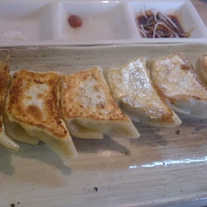 餃子(らーめん るるも)