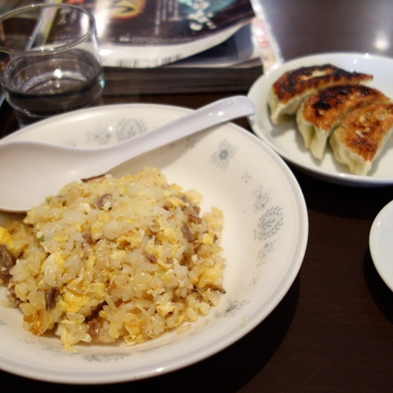 Bセット（半ちゃーはん+半ぎょうざ）(らーめん 太陽食堂)