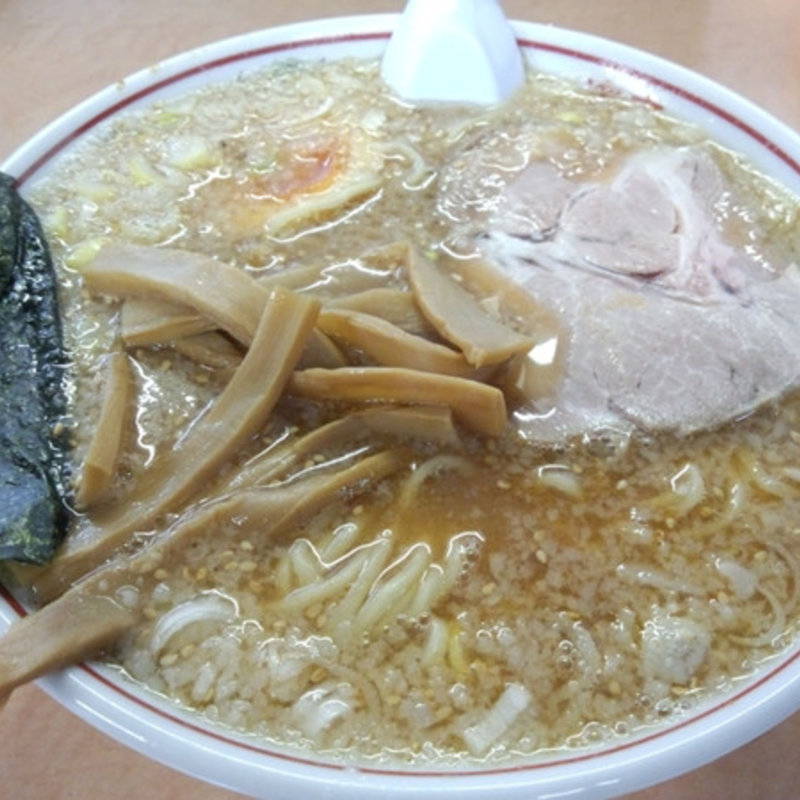 あっさり味噌（大盛り＋背脂）(らーめん 萬亀 )